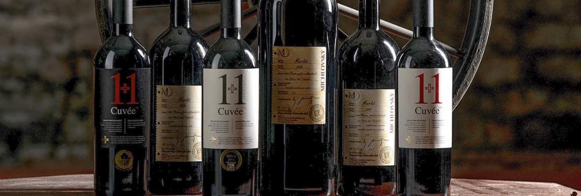 VINOTÉKA VINSELEKT MICHLOVSKÝ